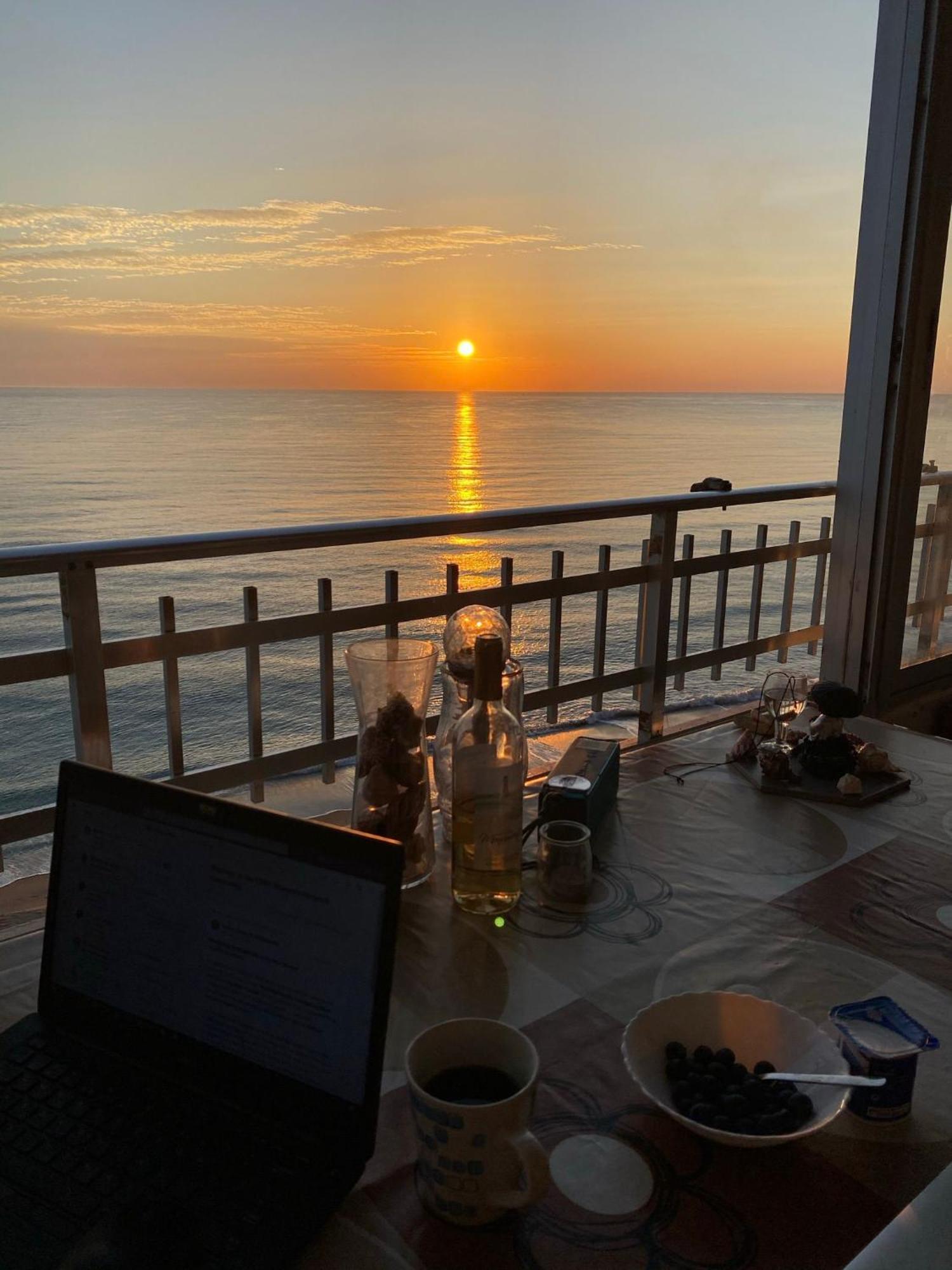 Sunset Room At Front Beach - Habitacion En La Playa Piso Privado 타베르네스 데 발디그나 외부 사진